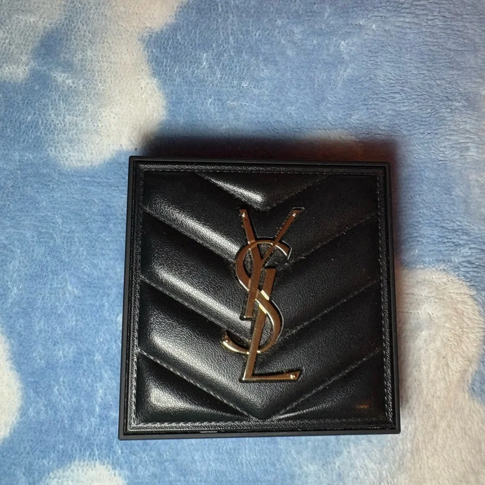 Ysl face powder 01